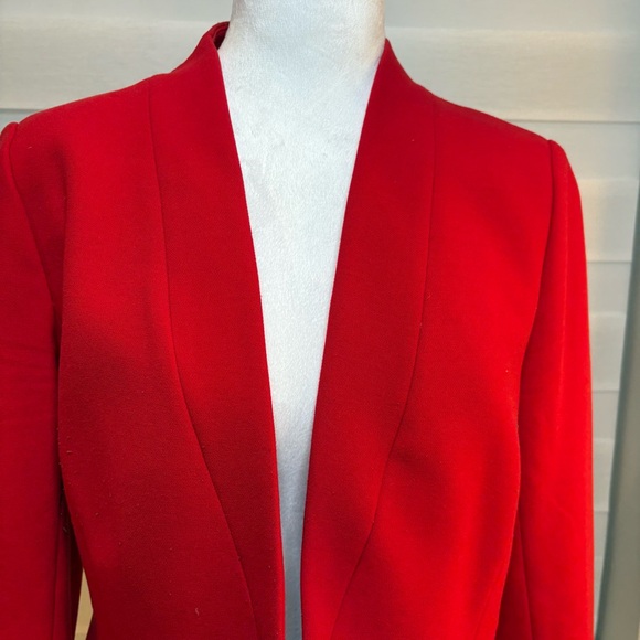 Ann Taylor Red Blazer, Size 6 - Picture 4 of 13